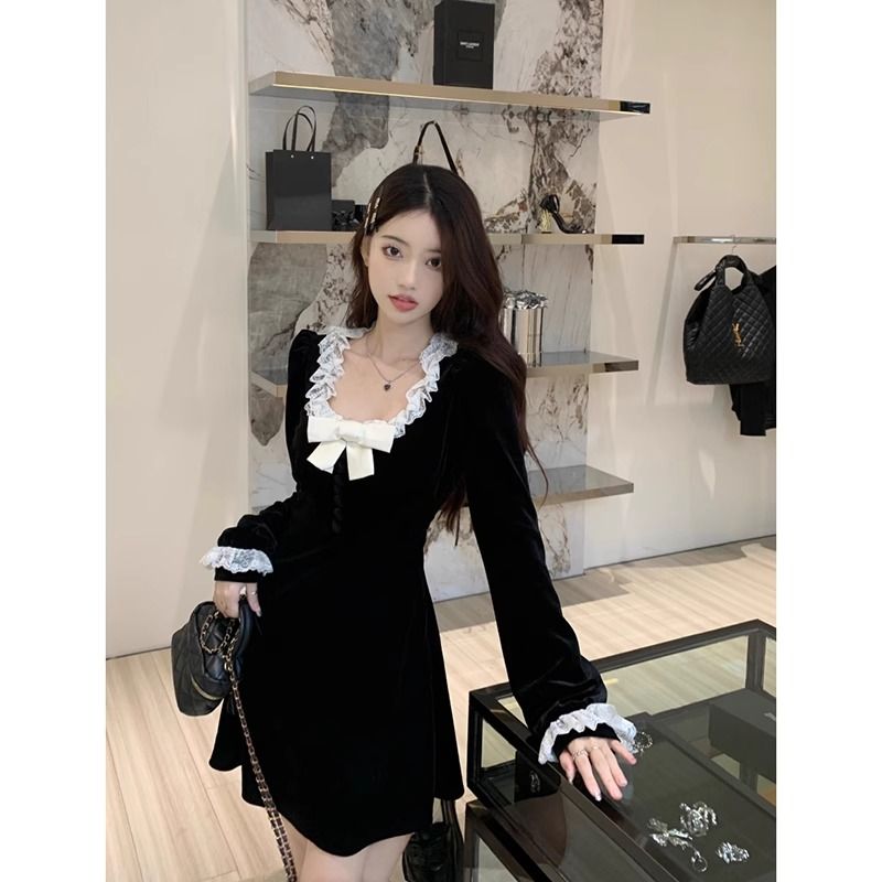 金絲絨連衣裙女秋季2023新款法式蕾絲拼接蝴蝶結收腰顯瘦長袖裙子