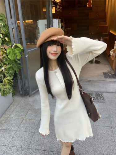 Actual shot Autumn and winter ~ Round neck trumpet ear-edged long-sleeved dress for women slimming and temperament knitted skirt