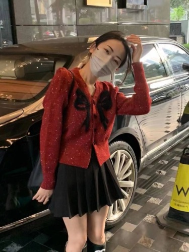 V-neck bow knitted sweater for women in autumn and winter new long-sleeved short sweater cardigan top trendy