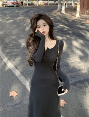 ~Fall/Winter 2023 New French-style Fitted Thigh-Slender Long Dress for Layering Inner Wear Long-Sleeved Knit Dress