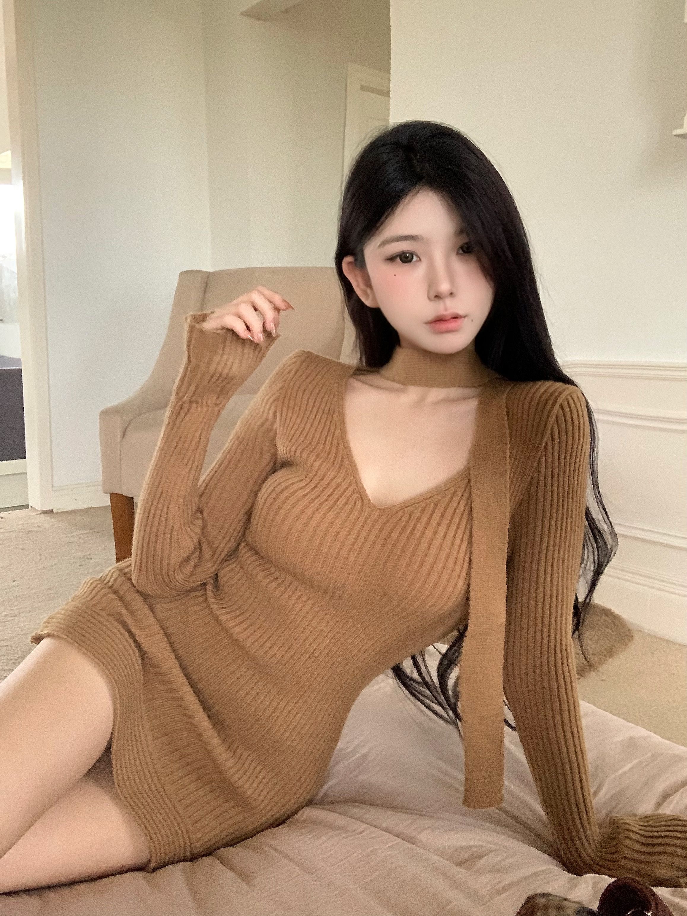實拍~溫柔甜辣系帶針織連衣裙女秋冬高冷御姐風顯瘦包臀短裙