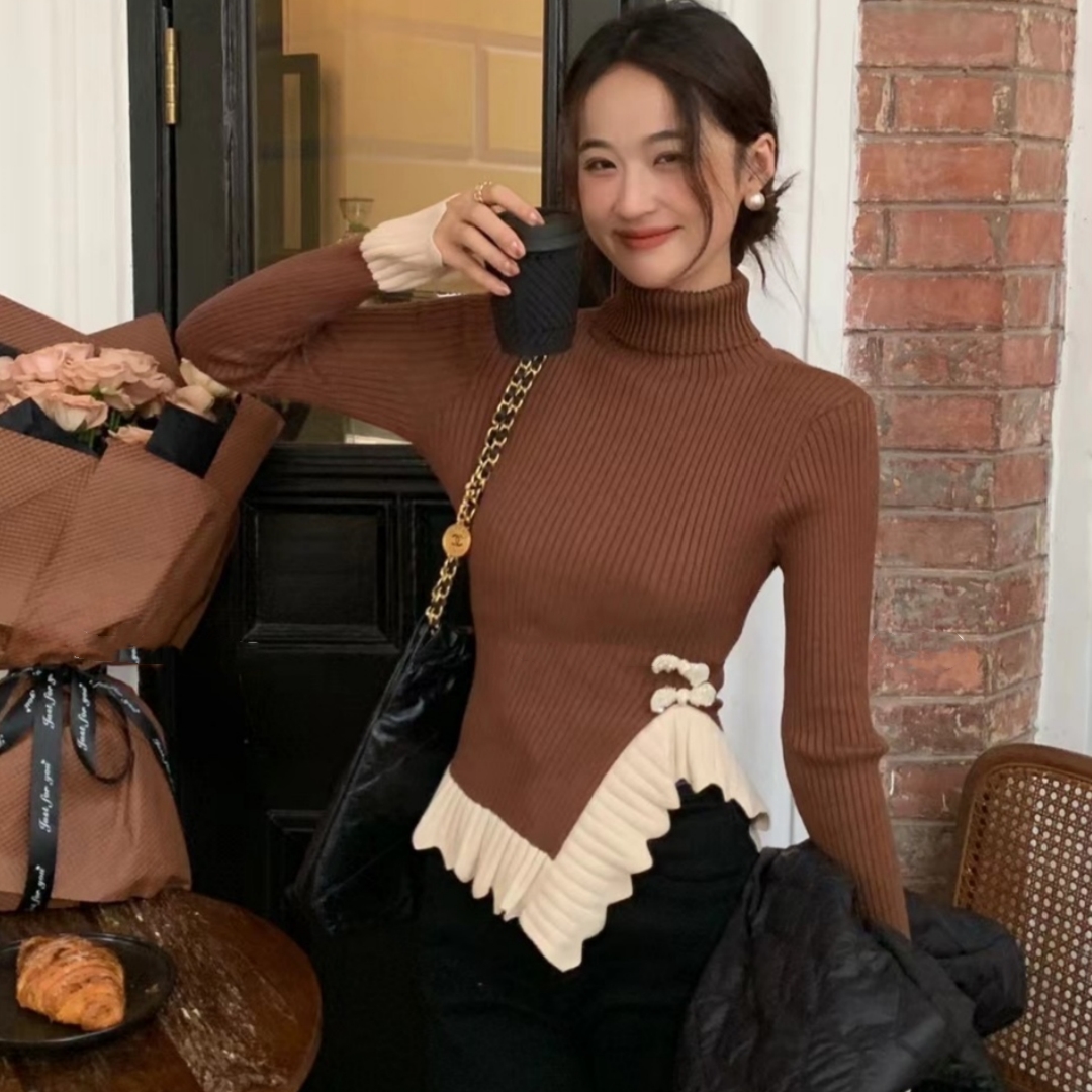 LS秋冬季設計感高領喇叭袖針織衫打底衫女小眾復古修身不規則內搭