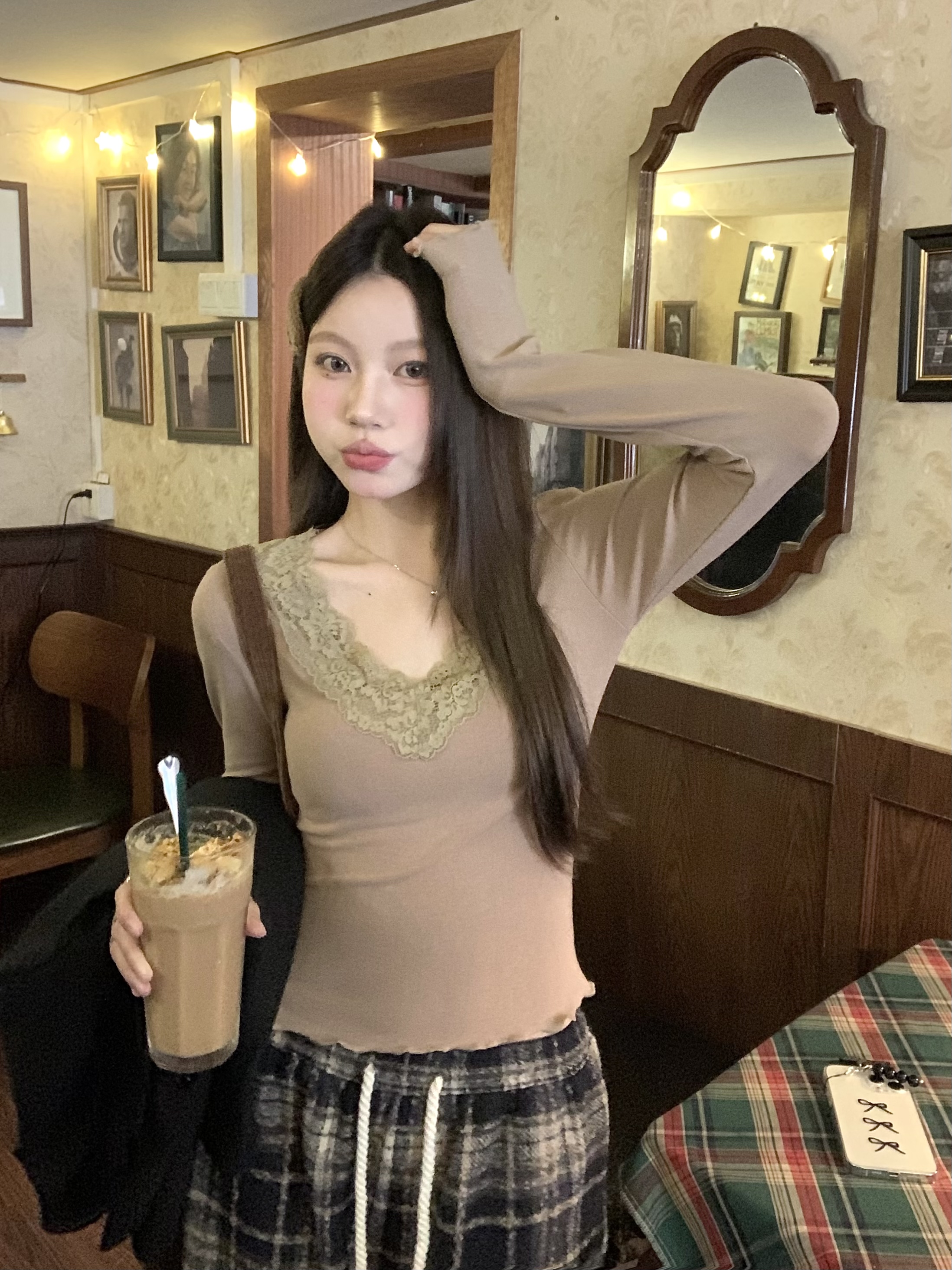 實拍三標齊蕾絲長袖打底衫內搭彈力V領T恤上衣女