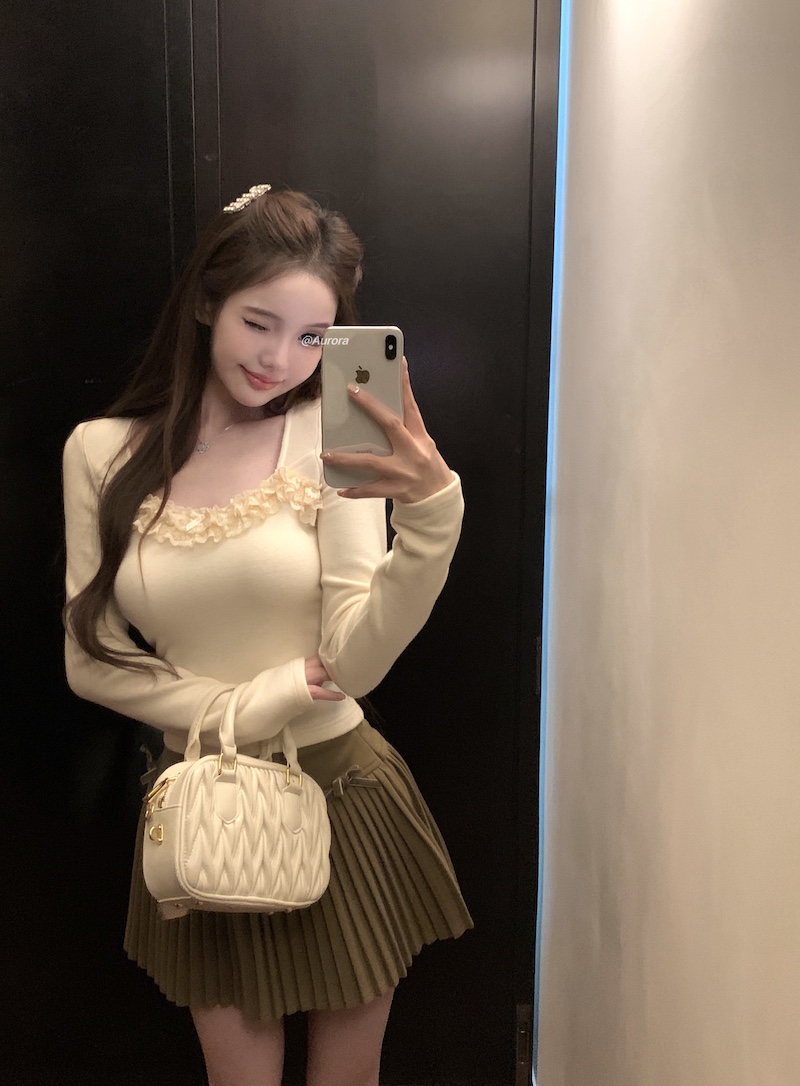 實拍 韓版修身顯瘦蕾絲甜辣長袖T恤打底衫+高腰百褶短裙套裝