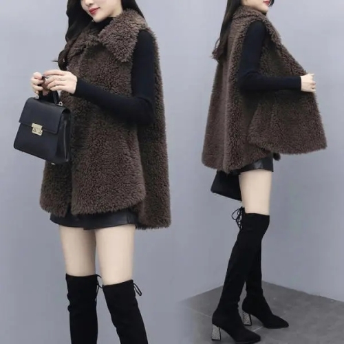 羊羔绒马甲女年冬装新款韩版宽松泰迪绒拼接皮毛一体马夹外套