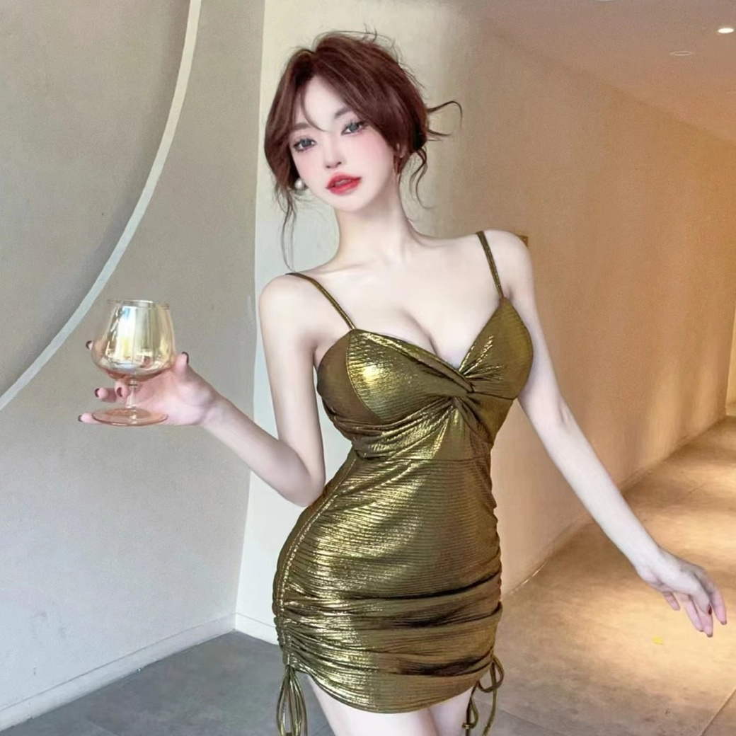 實拍新款金屬質感性感低胸交叉緊身包臀打底吊帶連衣裙