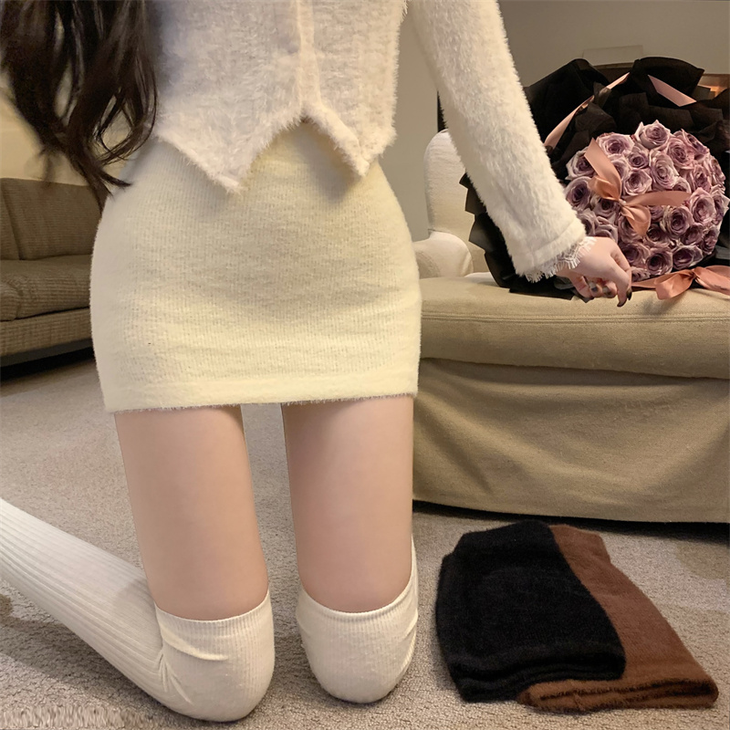 Real shot of autumn and winter fashionable lazy imitation mink velvet hip fur skirt