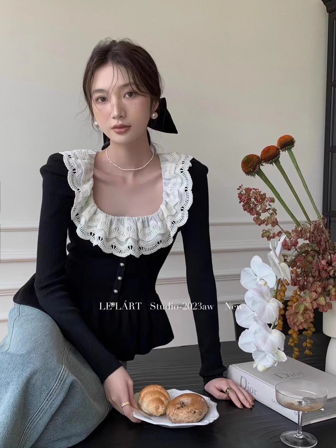 2023 new autumn Korean style design contrasting color slim-fitting sweater French gentle ruffled button-down shirt for women
