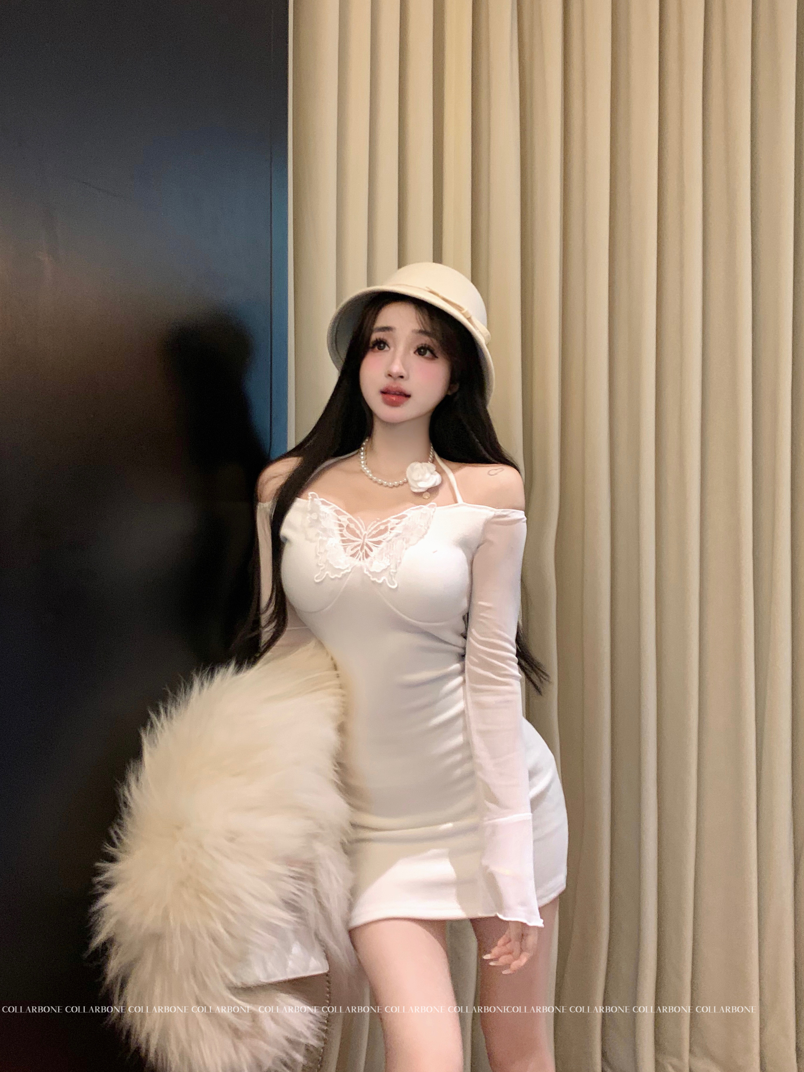 Real shot of pure lust style three-dimensional bow halter neck one-shoulder collar hip small sexy dress
