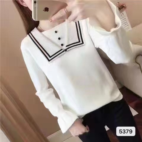 2023秋冬新款韓版時尚翻領撞色排扣喇叭袖上衣女