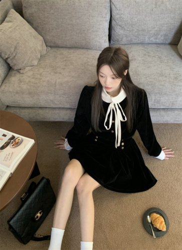 Actual shot ~ Autumn and winter new style rich girl-like two-wear velvet top + pleated skirt suit