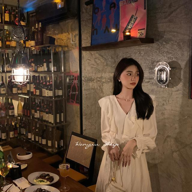 法式高級感荷葉邊長袖連衣裙女秋季2023新款不規則高腰顯瘦長裙子