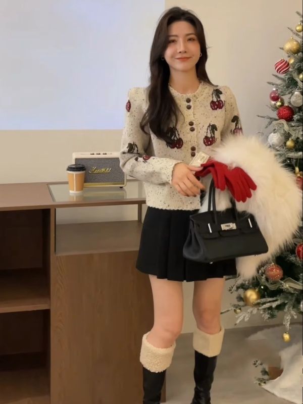 法式小眾針織開衫秋冬季新款女小香風單排扣紅色提花外搭毛衣外套