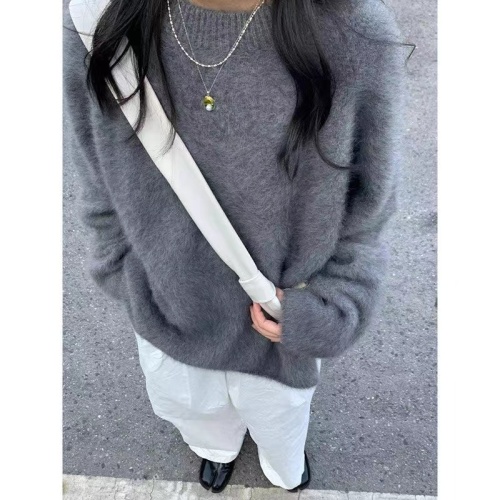Cold style sweater for women  new winter style super nice loose slimming sweater casual jeans two-piece set