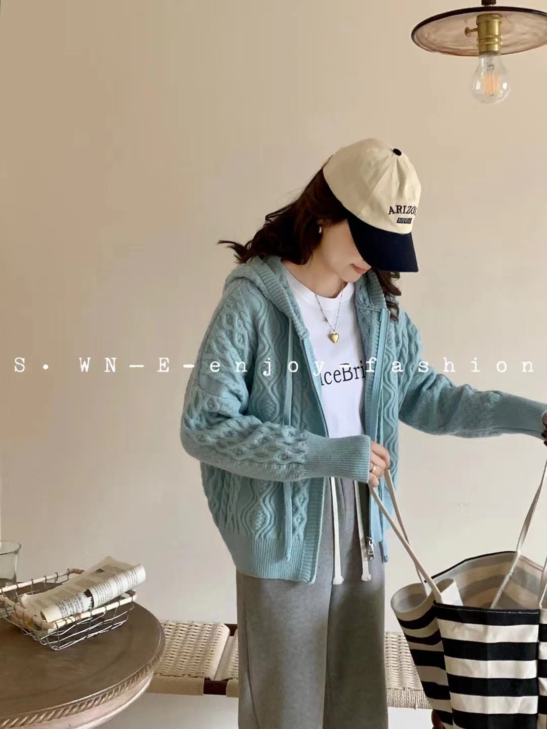 BB家 韓系穿搭 小清新新款時髦雙頭拉鏈戴帽子毛呢外套純色學生女