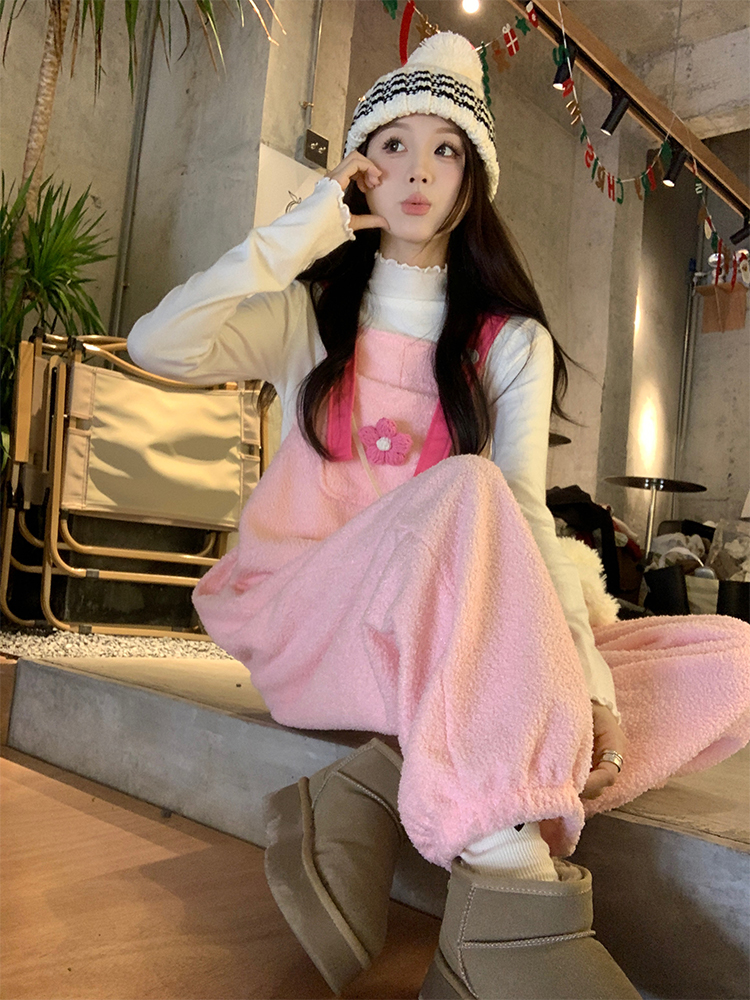 實拍 粉嫩少女心~秋冬粉色系羊捲毛可愛背帶褲套裝