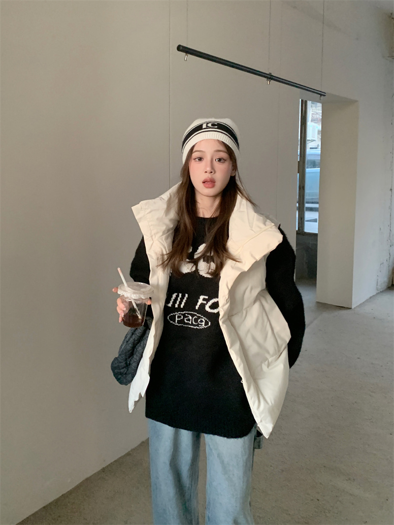 Actual shot of the new autumn and winter women's clothing set, women's lazy style outer sweater + vest, cotton-padded jacket, two-piece set