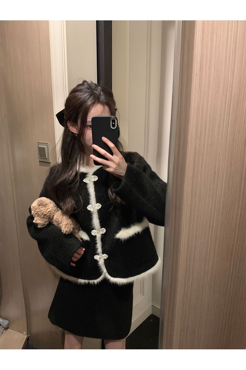 2023 Autumn and Winter Women's Fashionable Rich Style Fashionable Style Coat