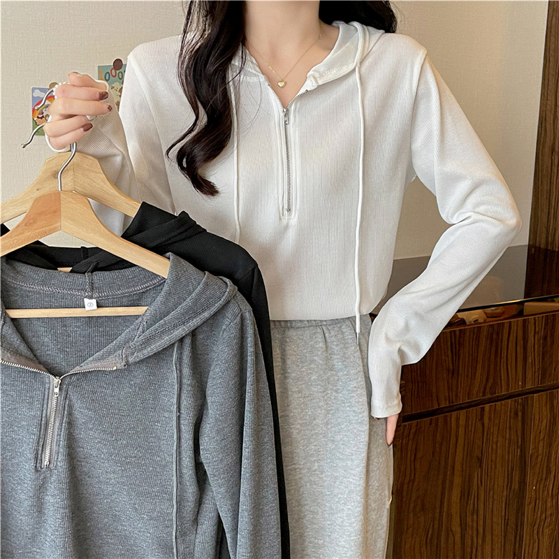 Actual shot of 3-color design niche autumn and winter short hooded sweatshirt slim fit belly-covering long-sleeved top