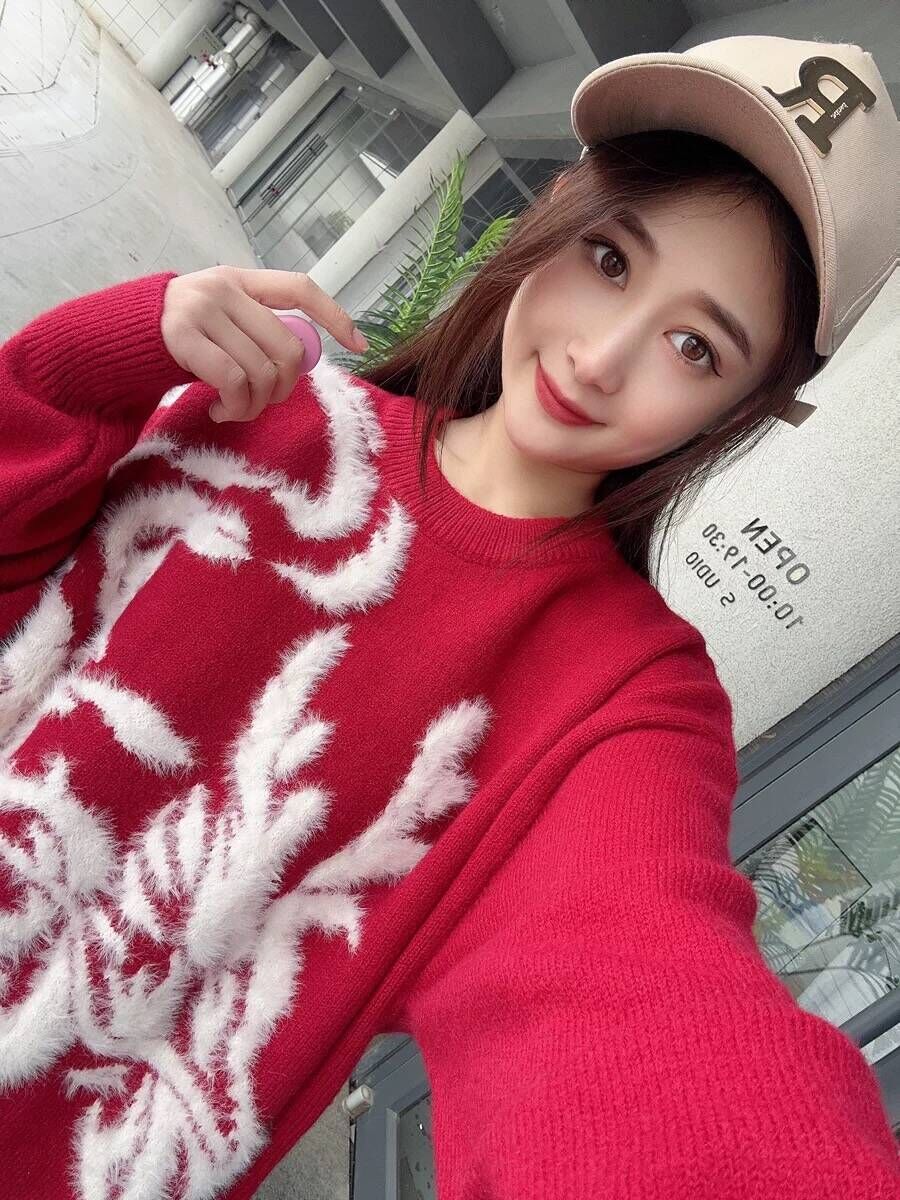 龍年新年紅色毛衣男女款秋冬季潮牌寬鬆情侶2024本命年高級感上衣