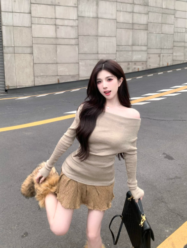 Actual shot~Designed one-shoulder knitted sweater dress for women in autumn and winter niche stitching skirt skirt