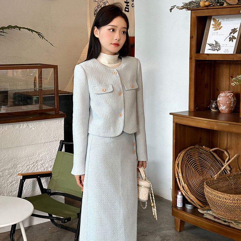 小香赫本風連衣裙子女2023新款秋冬季小個子穿搭法式氣質長裙套裝