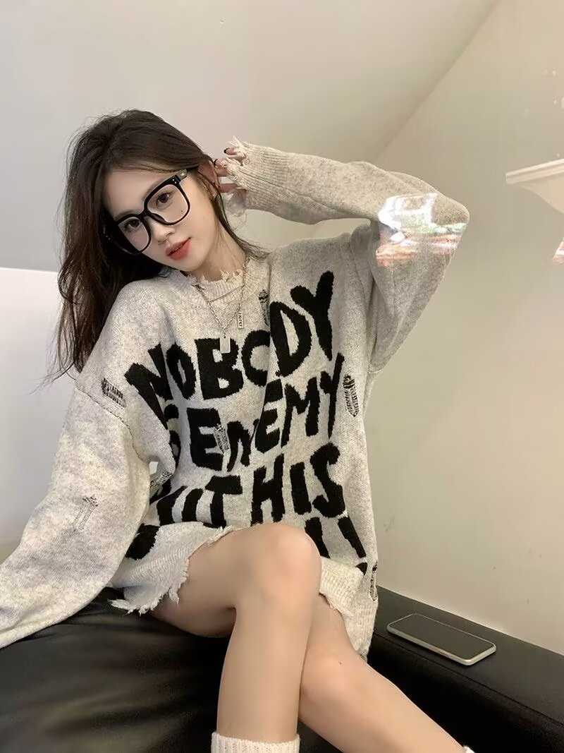American style ripped sweater for women autumn and winter 2023 new design letter loose mid-length long-sleeved knitted top trendy