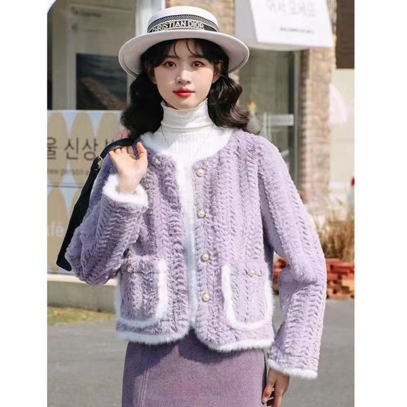 Xiaoxiangfeng imitation lamb plush short coat for women 2023 autumn and winter new style high-end fur one-piece short top trendy