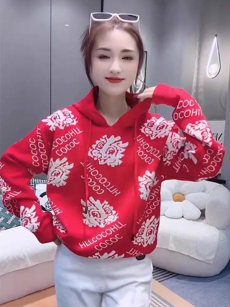 Guochao Heavy Industry Hot Diamond Hooded Year of the Dragon Knitted Sweater Women's Autumn and Winter Chinese Red Loose Thickened Western Style Cardigan Top