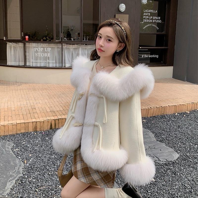 "Soft Spray" Fur Coat Women's 2023 New Doll Collar Cape Fox Fur Double-sided Wool Coat