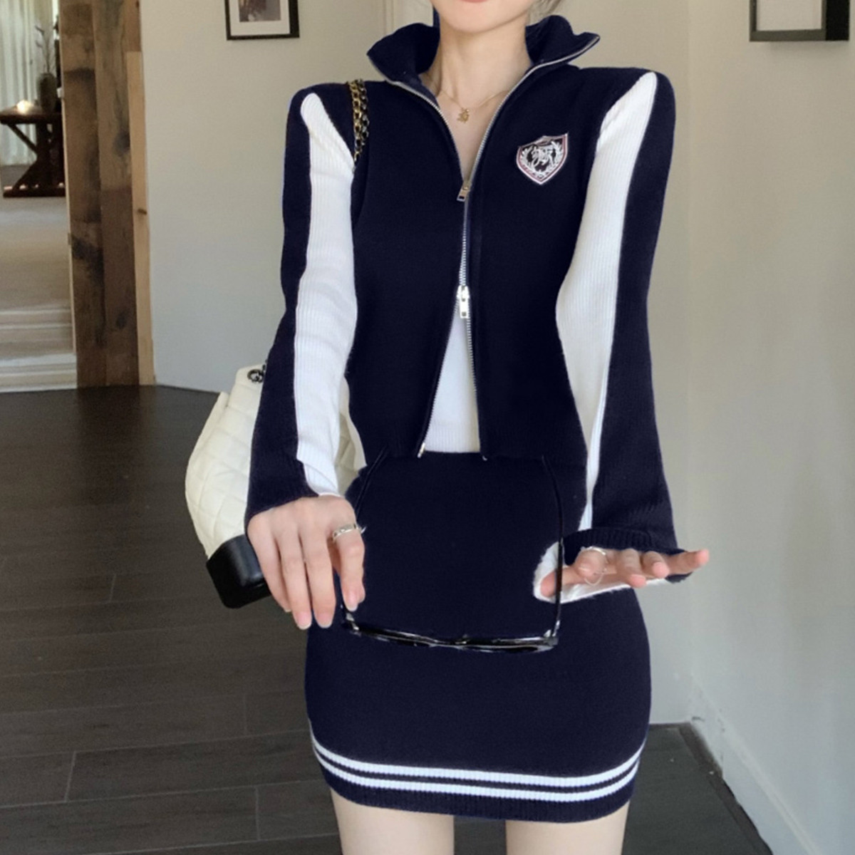 質檢官圖秋季套裝女學院風拼色雙拉鏈針織衫高腰包臀半身裙兩件套