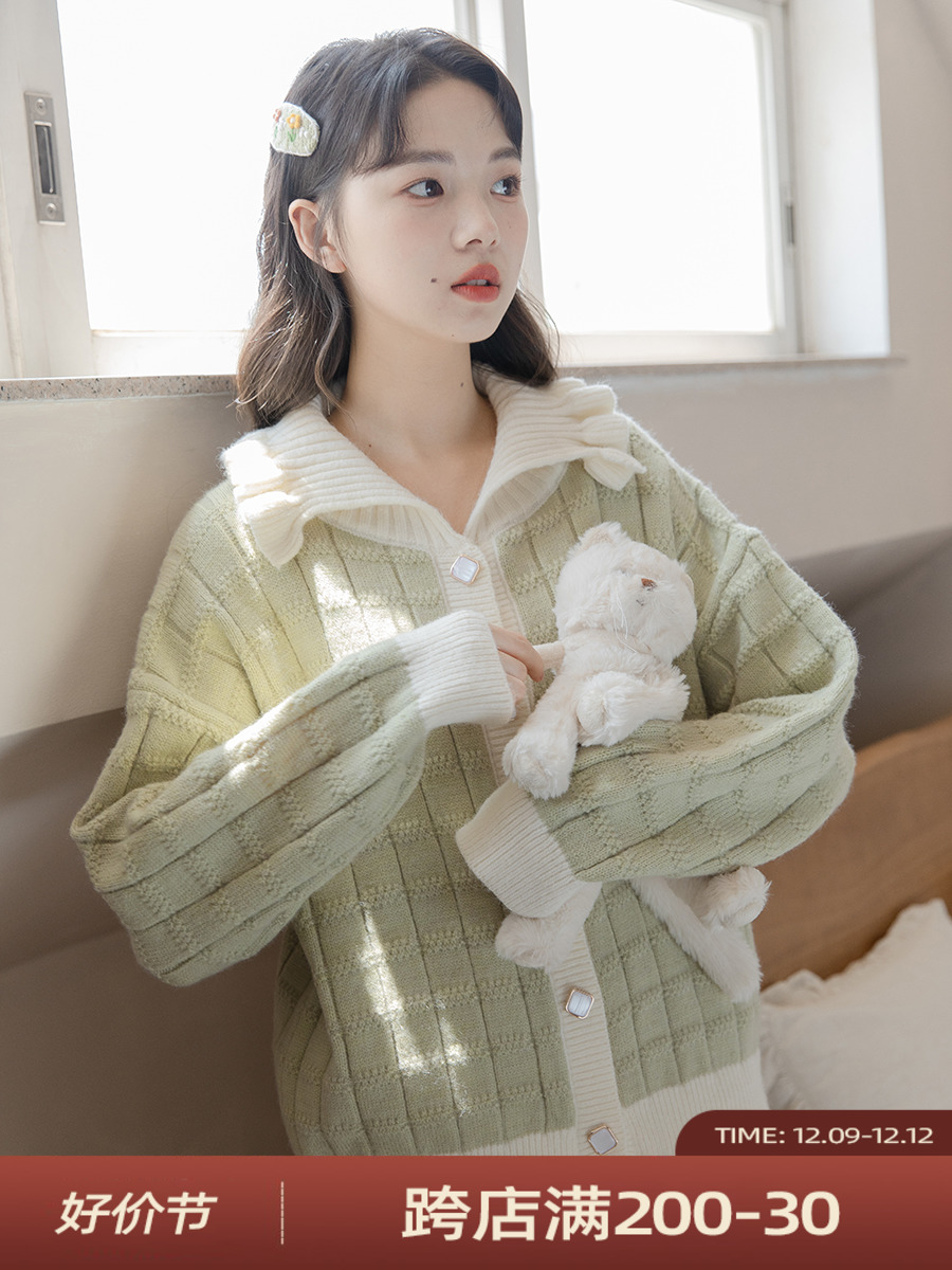 Doll collar sweater jacket for women autumn and winter 2024 new Korean style sweet breasts literary and artistic small knitted cardigan top