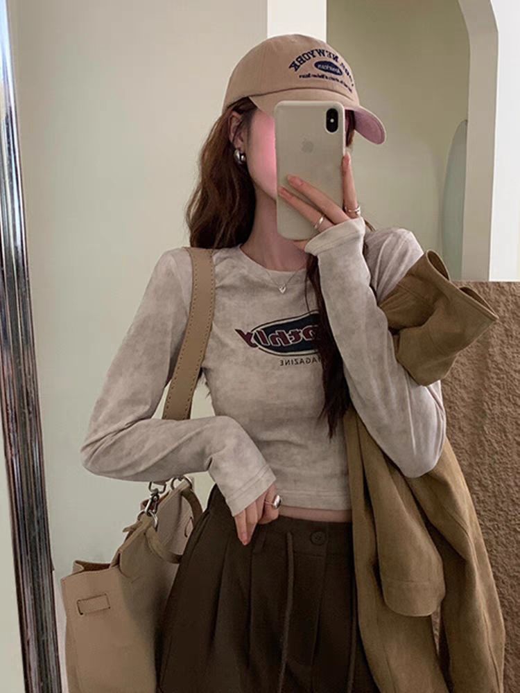 Chen Dayu American-style right shoulder letter printed long-sleeved T-shirt for women 2023 autumn and winter new short top bottoming shirt