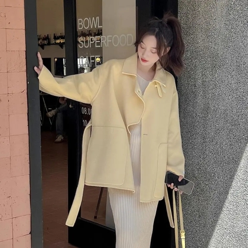 Yellow woolen coat women's short autumn and winter new Korean style loose foreign style gentle wind woolen coat