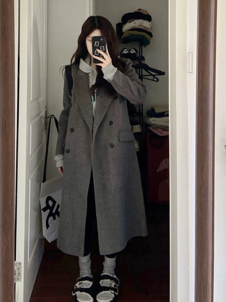 Gray and black woolen coat for women 2023 new woolen coat autumn and winter small high-end Hepburn style