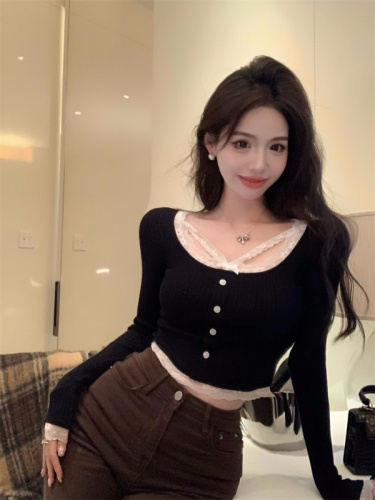 Actual shot of short hot girl lace knit top slim fit bottoming versatile long-sleeved T-shirt