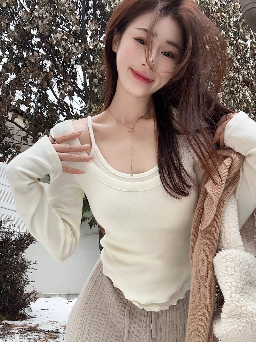 Pure lust style fake two-piece long-sleeved T-shirt for women in autumn slim-fitting bottoming shirt with irregular design and short top