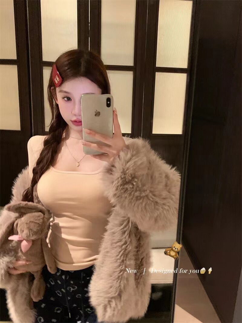 Long-sleeved plush fixed chest pads, individually packaged, new warm six-color breast cups, slim-fitting bottoming shirt