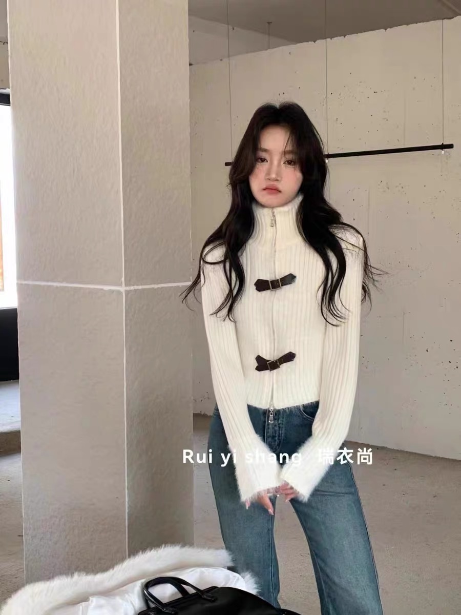 HQY+ 2023年冬季新款韓版小香風軟糯復古百搭針織時尚溫柔上衣女