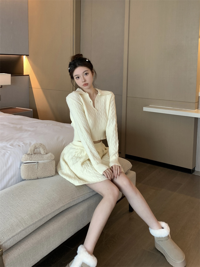 實拍 新款兩件套女翻領長袖毛衣修身高腰裙褲小個子套裝