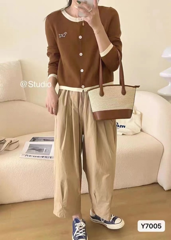 早春新款韓版甜美圓領拼色刺繡單排扣百搭開衫上衣女春秋針織