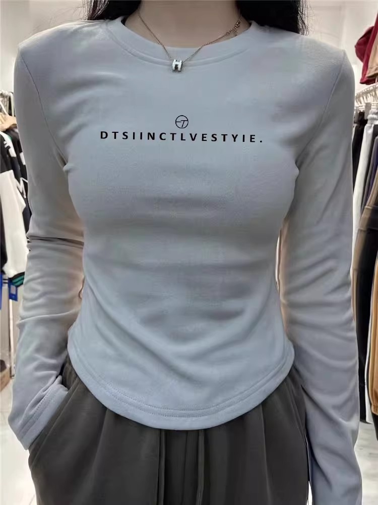 Thickened German velvet bottoming shirt with autumn and winter long-sleeved T-shirt for women, slim fit and slim right shoulder top design for small people