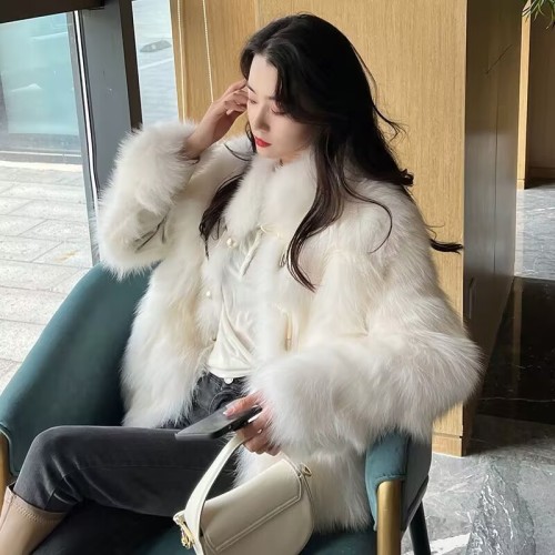 Pearl button fur coat fur coat slimming coat 2023 autumn and winter thickened new style imitation fox fur young celebrity style