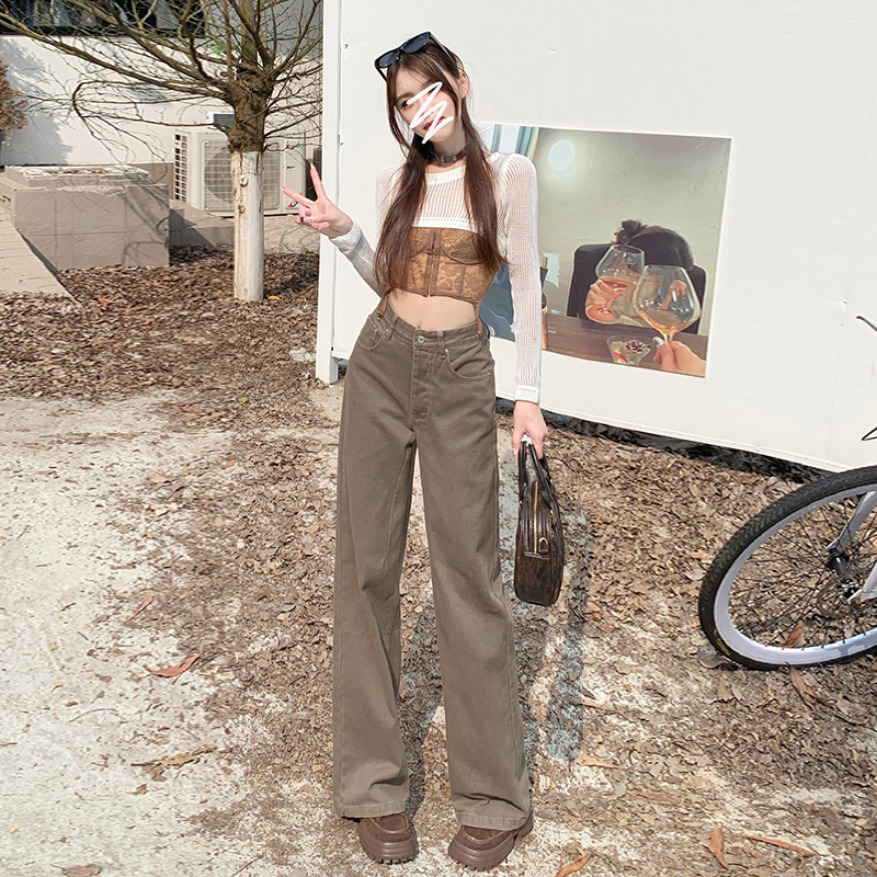 Actual shot of new autumn and winter jeans for women, high-waisted, straight, slim, loose, popular Maillard floor-length wide-leg pants
