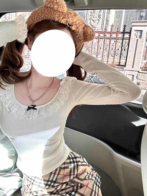 原版高彈面料少女感蕾絲花邊領上衣女設計感小眾打底衫秋冬