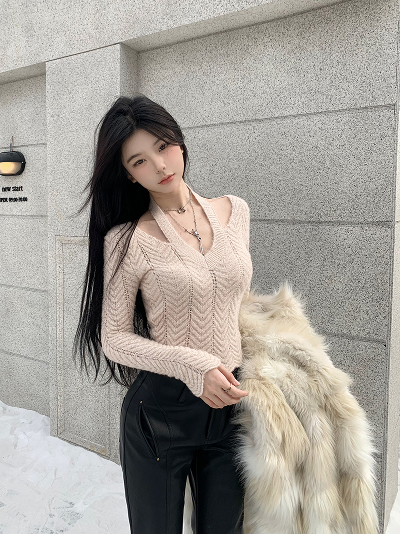 實拍 冬季新款辣妹V領掛脖長袖針織衫女短款上衣顯瘦打底衫