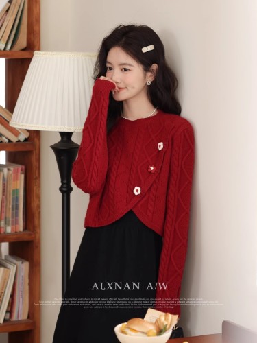 Lu Xiangnan original Hong Kong Island Rose high-end fashion suit women's  autumn and winter sweater skirt two-piece set