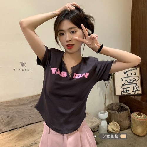 复古不规则字母短款T恤女2024夏季新款韩版修身显瘦黑色短袖上衣