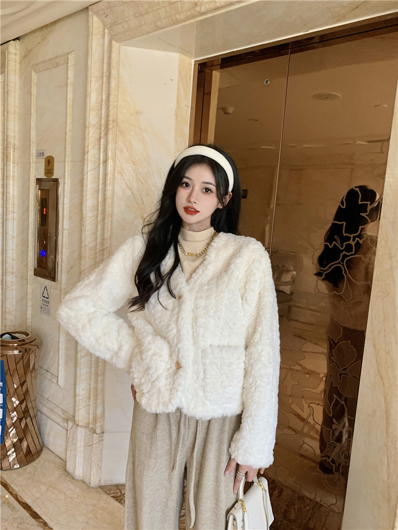 Actual shot ~ New winter style soft and waxy plush coat for women Korean style fur one-piece fur top
