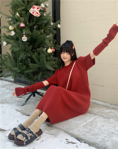 Actual shot, autumn and winter ~ simple short-sleeved knitted sweater dress, loose casual mid-length skirt with sleeves